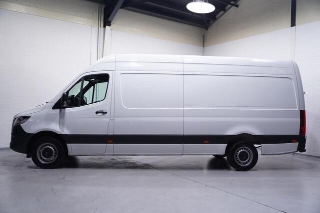 Mercedes-Benz SPRINTER 317 CDI 170 pk L3H2 Airco, Camera MBux Audio Apple Carplay, PDC V+A, Opstap achter, 3-Zits