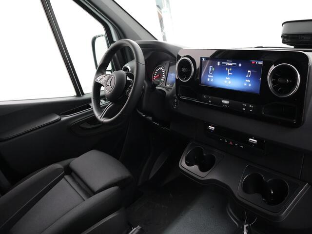Mercedes-Benz SPRINTER 317 L2H2 RWD PRO | 3500kg TREKKEN | FACELIFT | 3-ZITS | CAMERA | AUTOMAAT