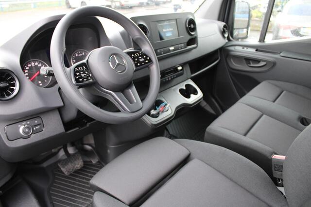 Mercedes-Benz SPRINTER 317 CDI L2H2 3500 kg Trekhaak, Klasse 3 alarm, LED koplampen, Geveerde stoel