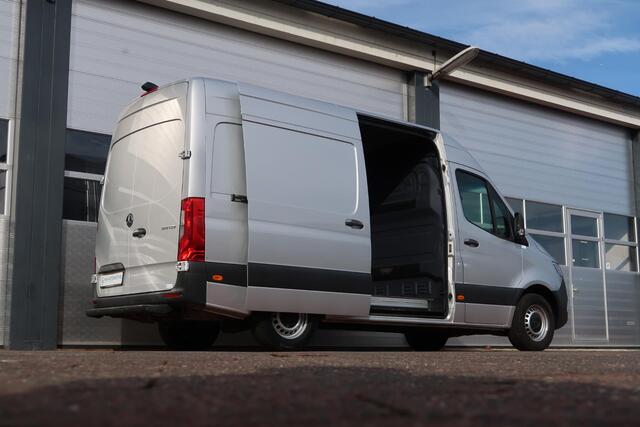 Mercedes-Benz SPRINTER 319 3.0 CDI L2H2 V6 AUT/ 360/ LED/ MBUX/ ACC/ CLIMA/ STANDKACH