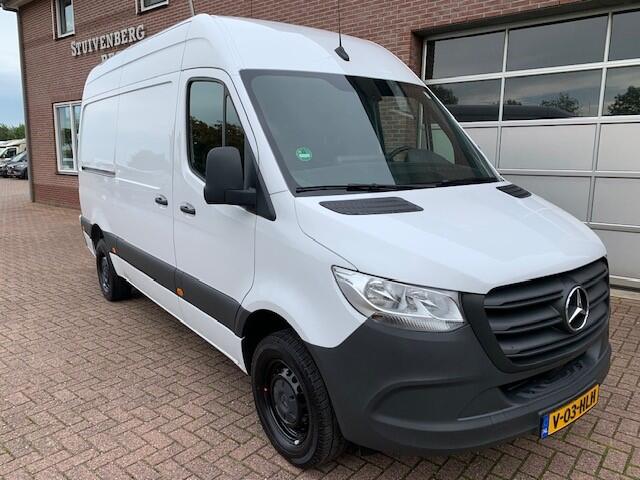 Mercedes-Benz SPRINTER 317 CDI L2 H2 camera / trekhaak / Apple carplay