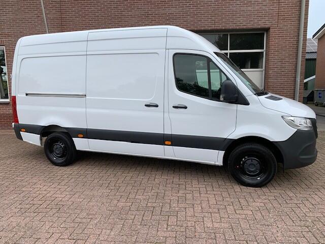 Mercedes-Benz SPRINTER 317 CDI L2 H2 camera / trekhaak / Apple carplay
