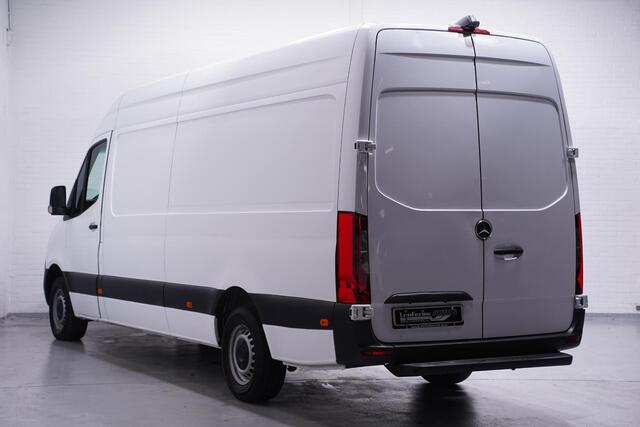 Mercedes-Benz SPRINTER 315 CDI 150 pk L3H2 va 307,- p/mnd Navi, PDC V+A 360 Camera, Laadruimte Pakket, Cruise Control, 3-Zits
