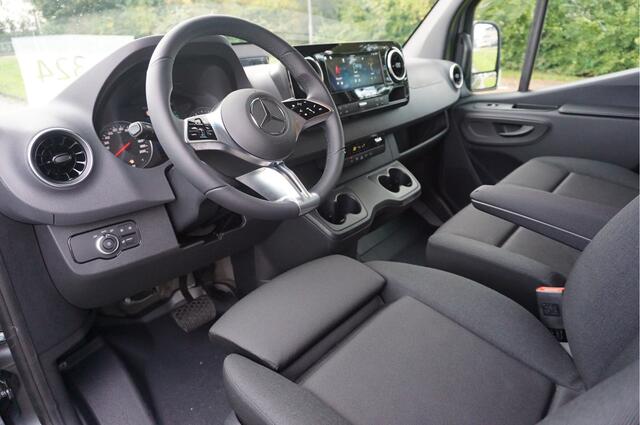 Mercedes-Benz SPRINTER 317CDI Pro L2H2 10.25" Mbux, Gev. Stoel, 3.5T Trekhaak, LED 2x Schuifdeur!! NR. R255*