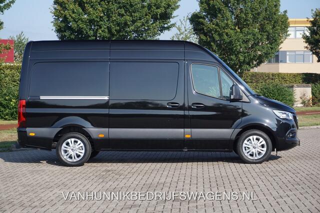 Mercedes-Benz SPRINTER 319CDI Select L2H2 10.25" Mbux, ACC, LED, 3.5T Trekhaak, 17" LM, 2x schuifdeur!! NR. 403