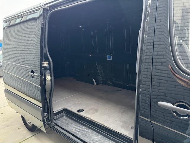 Mercedes-Benz SPRINTER 211 2.2 CDI 366 L2H1 Trekhaak Airco Cruise Standkachel Zwart