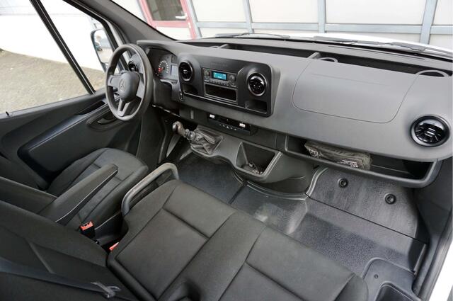 Mercedes-Benz SPRINTER 316 2.2 CDI L2H2 3500KG Chassis 3-Zits
