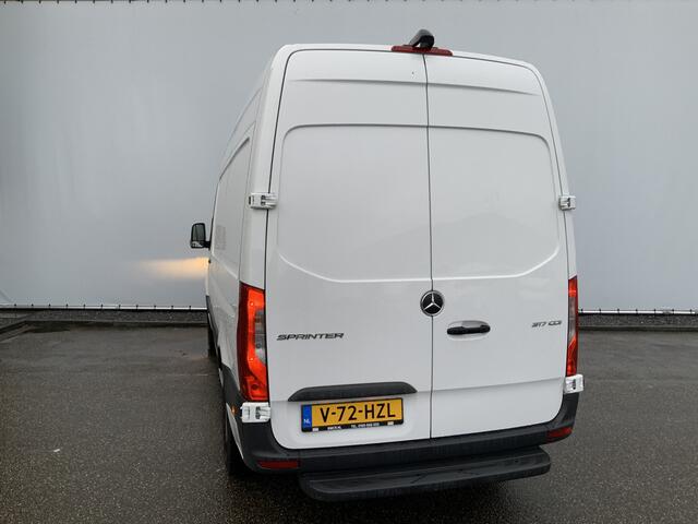 Mercedes-Benz SPRINTER 317 1.9 CDI L2H2 Automaat Airco Cruise Navi Camera 3 Zits M Bux Euro 6