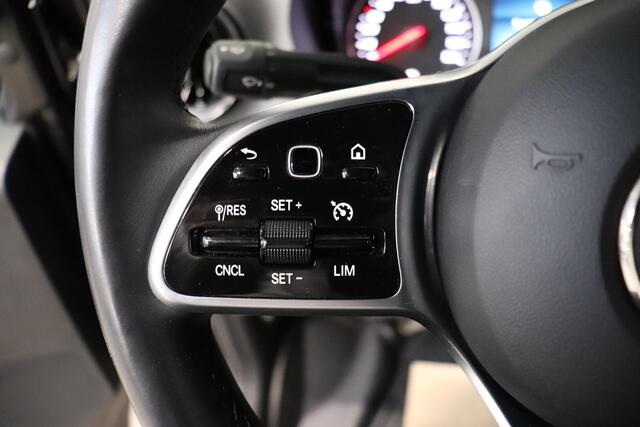 Mercedes-Benz SPRINTER L2H2 Automaat Airco Cruise Navi Camera Parkeersensoren