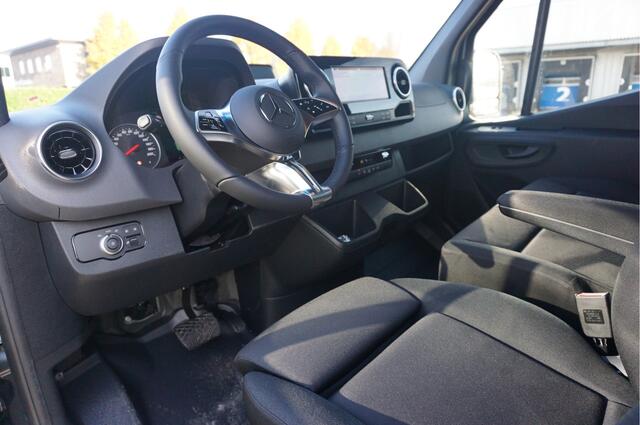 Mercedes-Benz SPRINTER 319CDI L2H2 4x4!! LED, 10.25" Mbux, Camera, Distronic, Gev Stoel!! NR. 601