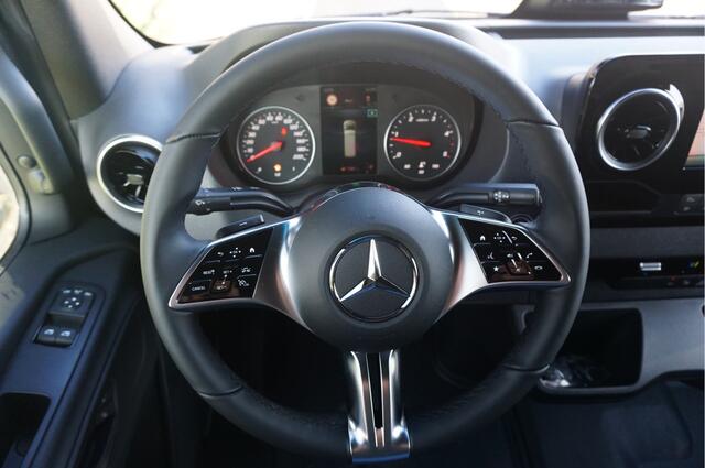Mercedes-Benz SPRINTER 319CDI L2H2 4x4!! LED, 10.25" Mbux, Camera, Distronic, Gev Stoel!! NR. 601