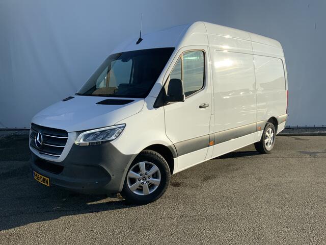 Mercedes-Benz SPRINTER 319 3.0 CDI L2H2 Automaat 3 Zits Leer Airco Cruise Camera Trekhaak 2000kg M BUX Opstap Euro 6 Alu velg 6 cilinder