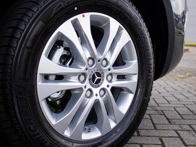 Mercedes-Benz SPRINTER 319 1.9 CDI L2H2 Pro 190 PK Automaat 3.500 kg trekgewicht, Distronic, LED koplampen, lichtmetalen velgen, geveerde stoel, achteruitrijcamera, inklapbare spiegels, stoelverwarming