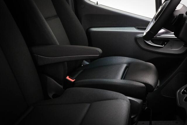 Mercedes-Benz SPRINTER 319 1.9 CDI L2H2 RWD | LICHT & ZICHT / PROFESSIONAL- PACK | LED | COMFORT STOEL | DAB | CAMERA