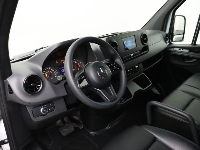 Mercedes-Benz SPRINTER 317CDI 9G-Tronic Automaat L2H2 | 2800Kg Trekhaak | Multimedia Touchscreen met Camera | Airco | 3-Persoons