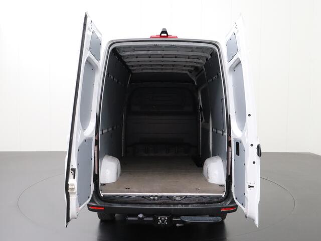 Mercedes-Benz SPRINTER 317CDI 9G-Tronic Automaat L2H2 | 2800Kg Trekhaak | Multimedia Touchscreen met Camera | Airco | 3-Persoons