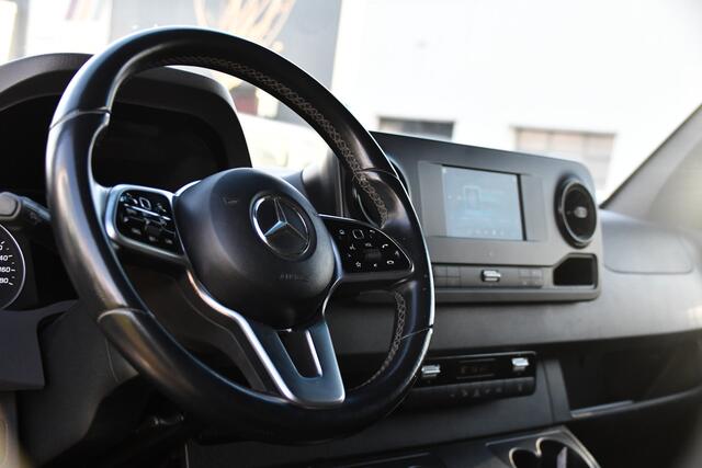 Mercedes-Benz SPRINTER 319 V6 3.0 CDI L2H2 AMG Pakket! Camera, Cruise, Carplay, Automaat, LED, 190PK, Multimedia, Stoelverwarming, UNIEK!
