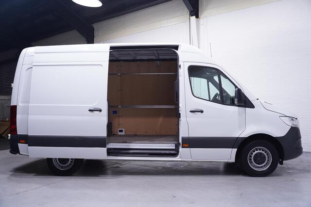 Mercedes-Benz SPRINTER 317 CDI 170 pk Aut. L2H2 Navi, Camera Airco, Laadruimte Pakket, PDC V+A, 3-Zits