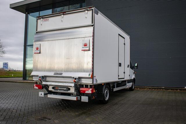 Mercedes-Benz SPRINTER Bakwagen 319 1.9 CDI L3 190 PK Automaat Elektrische laadklep, navigatie, MBUX, bijrijdersbank, cruise control