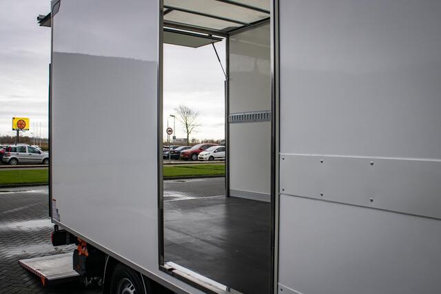 Mercedes-Benz SPRINTER Bakwagen 319 1.9 CDI L3 190 PK Automaat Elektrische laadklep, navigatie, MBUX, bijrijdersbank, cruise control