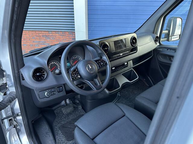 Mercedes-Benz SPRINTER 314 2.2 CDI L3 EURO VI-D/ Bakwagen/ Automaat!/ Elek.Laadklep/ 3-Pers/ Camera/ Android Auto/ Flippers/ Grootlichtassistent/ Keyless GO/ Airco/ Navi/ Cruise/ Bluetooth/ Multi.Stuur/ Elek.Pakket/ Regensensor.