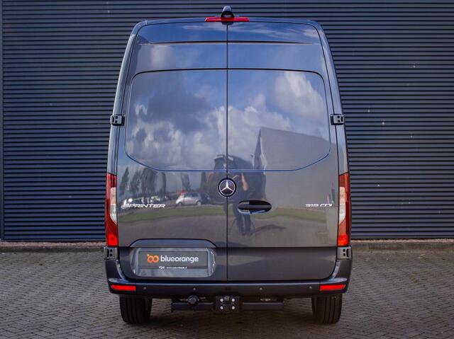 Mercedes-Benz SPRINTER 319 1.9 CDI L2H2 RWD 3.500 kg trekgewicht, Distronic, LED koplampen, lichtmetalen velgen, geveerde stoel, achteruitrijcamera, inklapbare spiegels, stoelverwarming