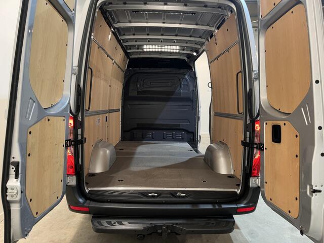 Mercedes-Benz SPRINTER 315 CDI L2H2 RWD Automaat / Euro 6 / CarPlay / Airco / Camera / Trekhaak / Navigatie / 3-Zits / 21.000 KM !!