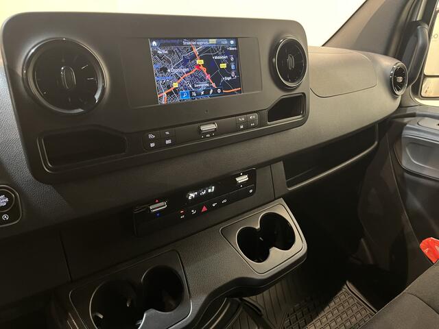 Mercedes-Benz SPRINTER 315 CDI L2H2 RWD Automaat / Euro 6 / CarPlay / Airco / Camera / Trekhaak / Navigatie / 3-Zits / 21.000 KM !!