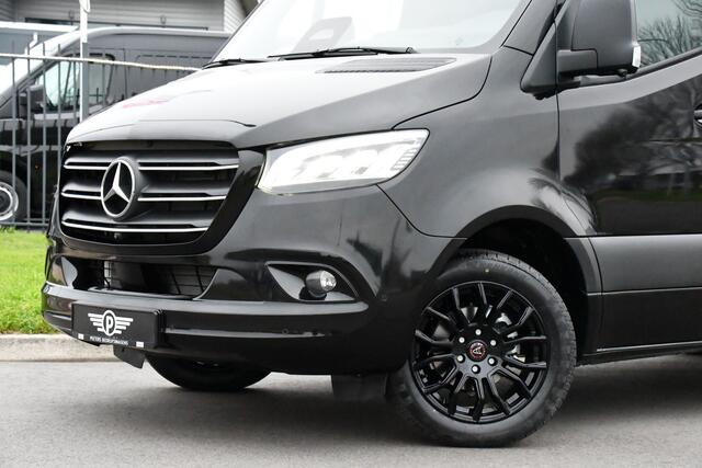 Mercedes-Benz SPRINTER 319 1.9 CDI L2 Pro Black Edition Adaptieve Cruise, 360 Camera, 190PK, Automaat, Carplay, 3500KG Trekhaak, LED, Multimedia, Stoelverwarming, UNIEK!