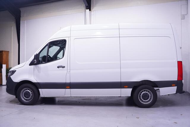 Mercedes-Benz SPRINTER 317 CDI 170 pk L2H2 Automaat va 399,- p/mnd Airco, Apple Carplay, Camera, Laadruimte Pakket, PDC V+A, 3-Zits