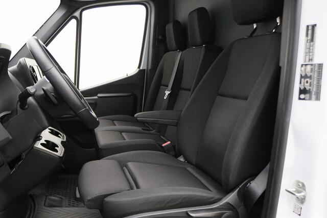 Mercedes-Benz SPRINTER 317 CDI AUT. L2H2 3-Zits, Standkachel, LED, Camera, Cruise, Apple Carplay, Trekhaak, 18''