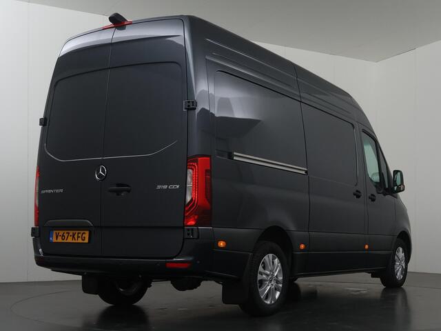 Mercedes-Benz SPRINTER 319 CDI | L2 H2 | Select | Aut. | 3500 KG AHW | Keyless Go | Parkeercamera | Bluetooth | Airco | 3-zits | Led Koplampen | Certified | NIEUW