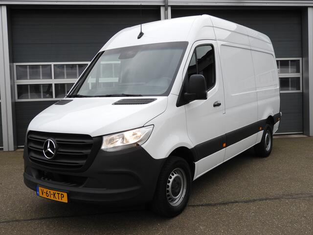 Mercedes-Benz SPRINTER 317 L2H2 RWD AUT | AIRCO | MBUX | CAMERA | 2.8t.TREKHAAK