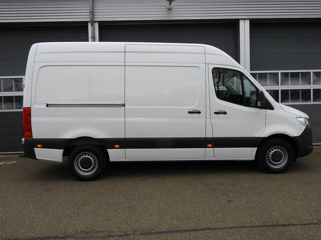 Mercedes-Benz SPRINTER 317 L2H2 RWD AUT | AIRCO | MBUX | CAMERA | 2.8t.TREKHAAK