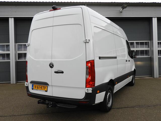 Mercedes-Benz SPRINTER 317 L2H2 RWD AUT | AIRCO | MBUX | CAMERA | 2.8t.TREKHAAK