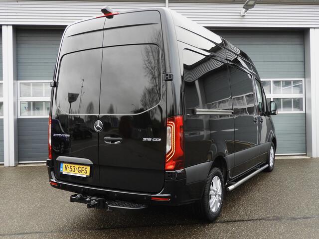 Mercedes-Benz SPRINTER 319 3.0 CDI L2H2 V6 190PK AUT | LED | MBUX | 3.5t. TREKHAAK