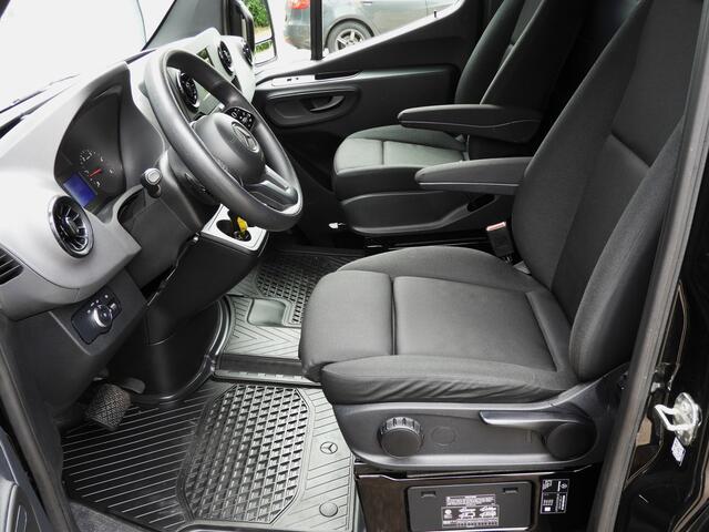 Mercedes-Benz SPRINTER 319 3.0 CDI L2H2 V6 190PK AUT | LED | MBUX | 3.5t. TREKHAAK