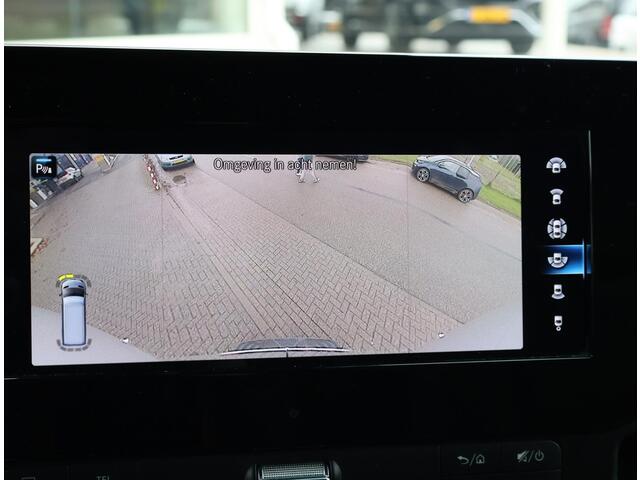 Mercedes-Benz SPRINTER 319 3.0 CDI V6 190 PK AUT. L3H2 + DISTRONIC / LED / 360 CAMERA / BREEDBEELD MBUX