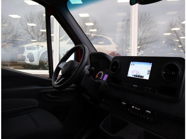 Mercedes-Benz SPRINTER 519 3.0 CDI V6 AUT. *9.842 KM!* UNIEKE BUS DUBBEL LUCHT / 3500 KG TREKHAAK / STANDKACHEL / MBUX NAVIGATIE / CAMERA