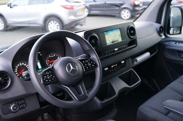 Mercedes-Benz SPRINTER 319 CDI V6 Aut. L2H2 / Navi / Camera/ 20 INCH LM / Trekhaak