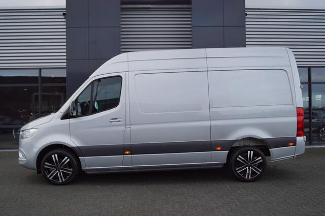 Mercedes-Benz SPRINTER 319 CDI V6 Aut. L2H2 / Navi / Camera/ 20 INCH LM / Trekhaak