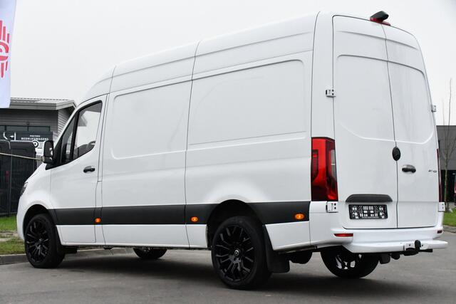 Mercedes-Benz SPRINTER 317 1.9 CDI L2H2 RWD PB Edition! Cruise, Camera, Carplay, LED, Automaat, Leder, Trekhaak, 170PK, Multimedia, Sensoren, UNIEK!