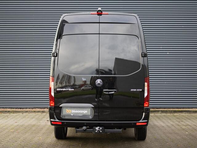 Mercedes-Benz SPRINTER 319 1.9 CDI L2H2 Pro 190 PK Automaat 3.500 kg trekgewicht, Distronic, LED koplampen, lichtmetalen velgen, geveerde stoel, achteruitrijcamera, inklapbare spiegels, stoelverwarming