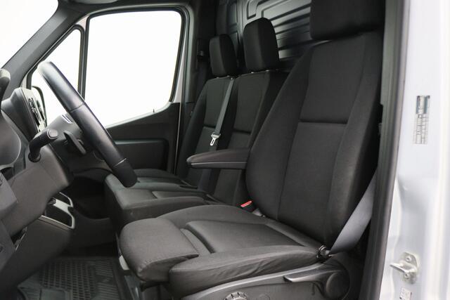 Mercedes-Benz SPRINTER 317 CDI L2H1 Automaat Airco, Cruise, Camera, Navigatie, Apple CarPlay, Luchtgev. Stoel, 18''