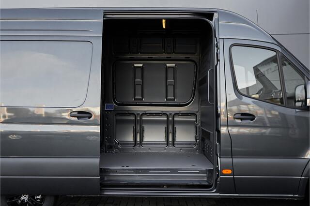Mercedes-Benz SPRINTER 319 1.9 CDI L2H2 RWD Distronic Black Pack Camera Navi Trekhaak 3.5T