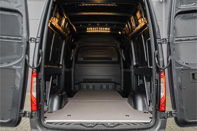 Mercedes-Benz SPRINTER 319 1.9 CDI L2H2 RWD 2x Auto Schuifdeur Distronic Camera Navi Trekhaak 3.5T
