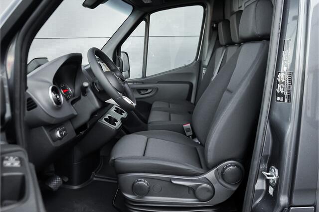 Mercedes-Benz SPRINTER 319 1.9 CDI L2H1 Black Pack Distronic Camera Trekhaak 3.5T