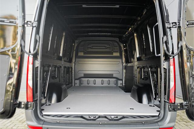 Mercedes-Benz SPRINTER 319 1.9 CDI L2H1 Distronic Camera Trekhaak 3.5T