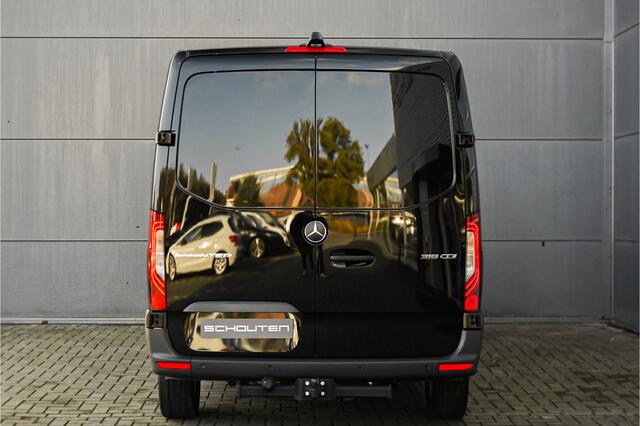 Mercedes-Benz SPRINTER 319 1.9 CDI L2H1 Distronic Camera Trekhaak 3.5T