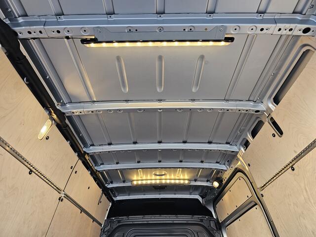 Mercedes-Benz SPRINTER 317 CDI L2-H2 RWD * 360 Graden Camera * Car Play * Cruise Controle *